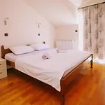 海滩公寓 *